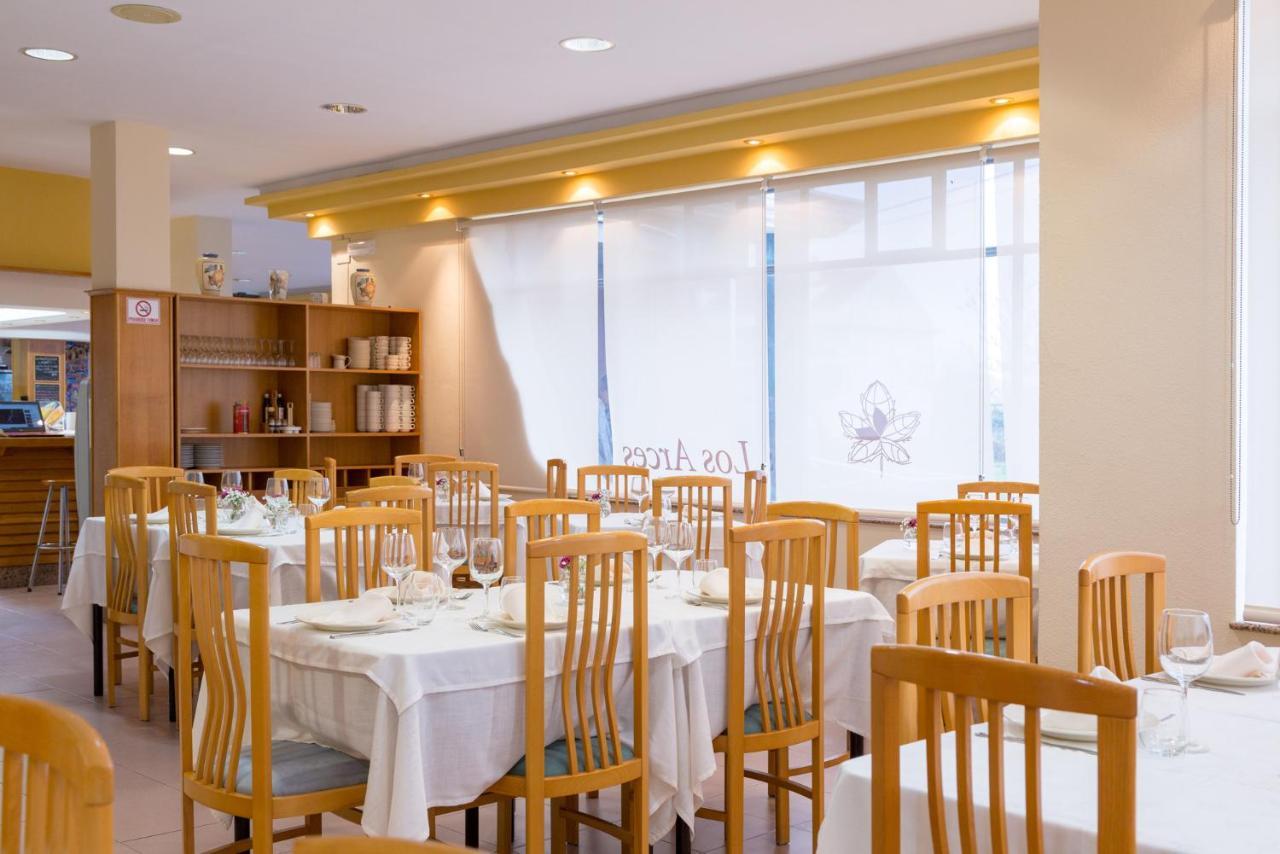 Apartamentos Los Arces Isla Ngoại thất bức ảnh